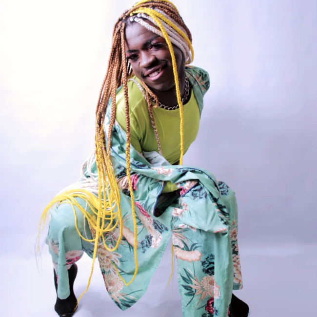 Lady Mo(Moses) & Lomuhle Wase | Dumi Dumi Dumi (ft. Swagger)